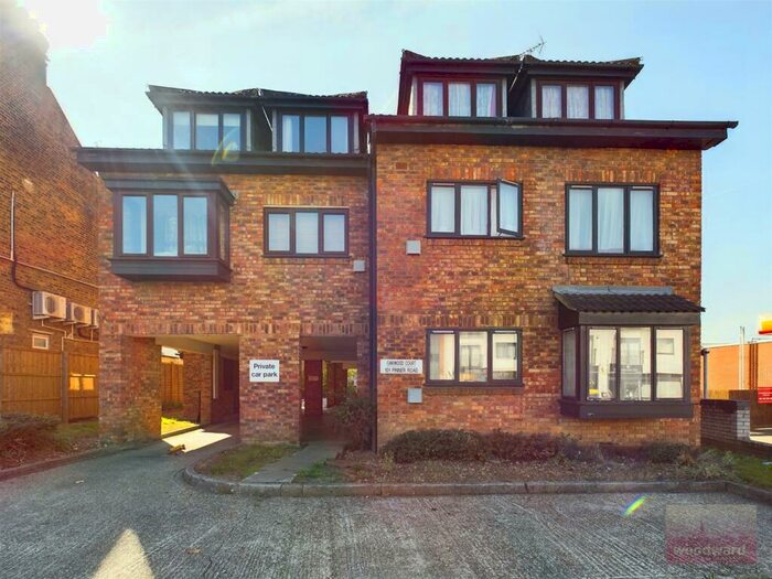 1 Bedroom Flat To Rent In Pinner Road, Harrow, HA1