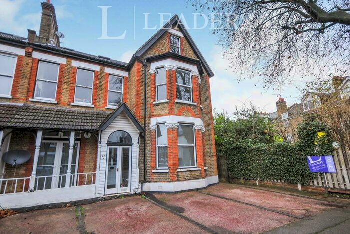 2 Bedroom Flat To Rent In Hammelton Road, BR1