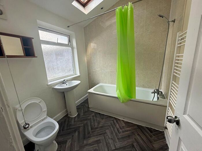 2 Bedroom Maisonette To Rent In Romford Road, London, E12