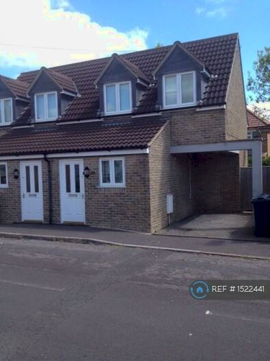 2 Bedroom Terraced House To Rent In College Road, Trowbridge, BA14