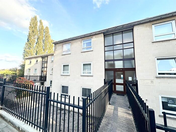3 Bedroom Apartment To Rent In Gay Court, London Road West, Bath, BA1
