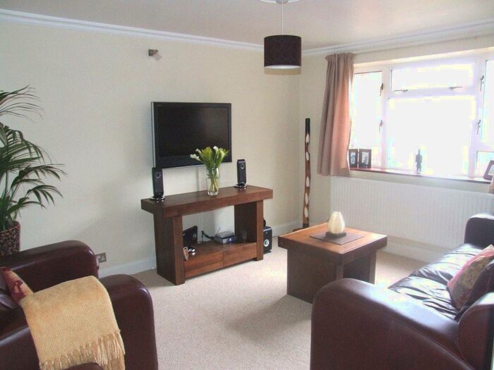 1 Bedroom Apartment To Rent In Summerland Grange, Summerland Gardens, Muswell Hill, N10