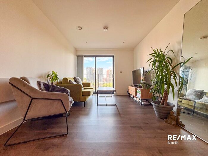 2 Bedroom Apartment For Sale In Worrall Street, Salford, M5
