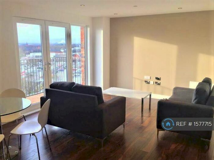 2 Bedroom Flat To Rent In Block D Wilburn Basin, Salford, M5
