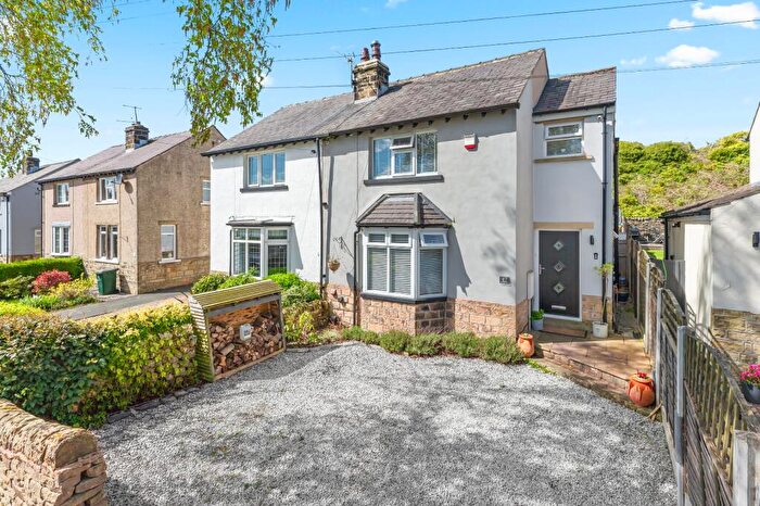 3 Bedroom Semi-Detached House For Sale In Rylands Avenue, Bingley, West Yorkshire, BD16