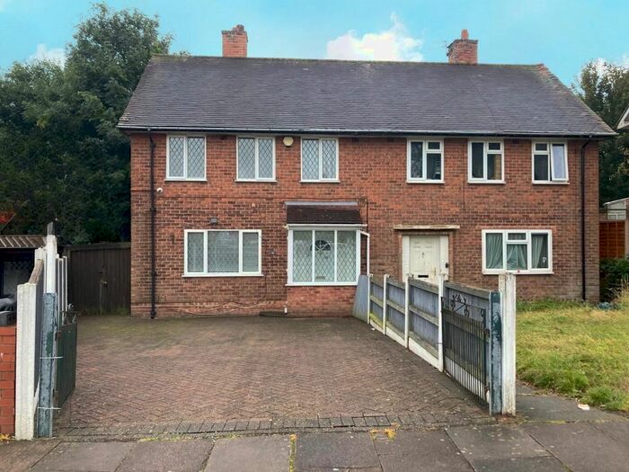 3 Bedroom Semi-Detached House To Rent In Bramcote Road, Birmingham, West Midlands, B32