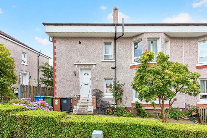 3 Bedroom Flat For Sale In Warriston Crescent, Glasgow, G33