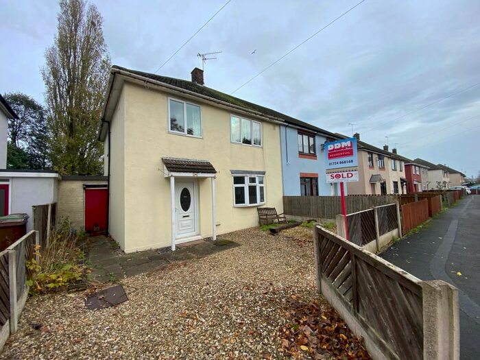 3 Bedroom Semi-Detached House To Rent In Lilac Avenue, Scunthorpe, DN16