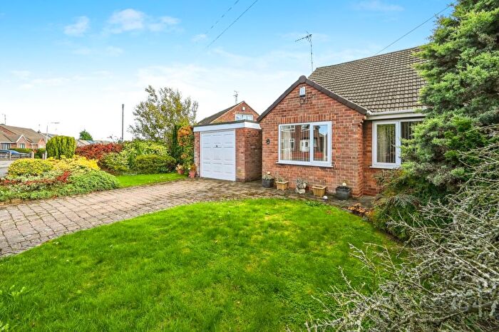 2 Bedroom Bungalow For Sale In Chilton Crescent, Mansfield Woodhouse, Mansfield, Nottinghamshire, NG19