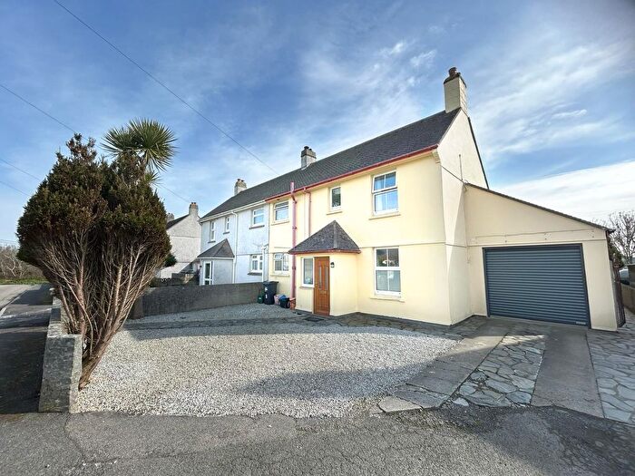 3 Bedroom Country House For Sale In Langweath Estate, Helston, TR12