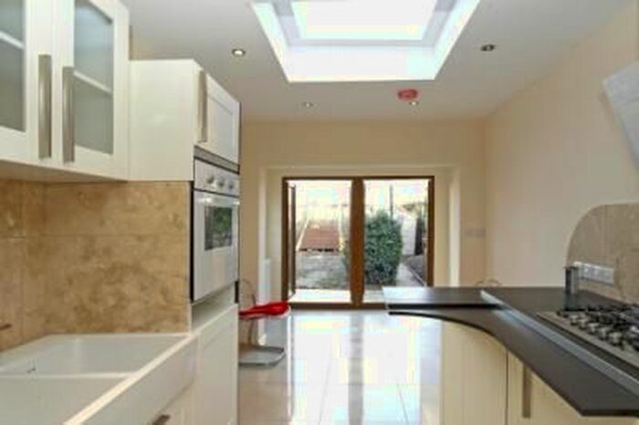2 Bedroom Flat To Rent In The Mews, Norbury Crescent, London, SW16