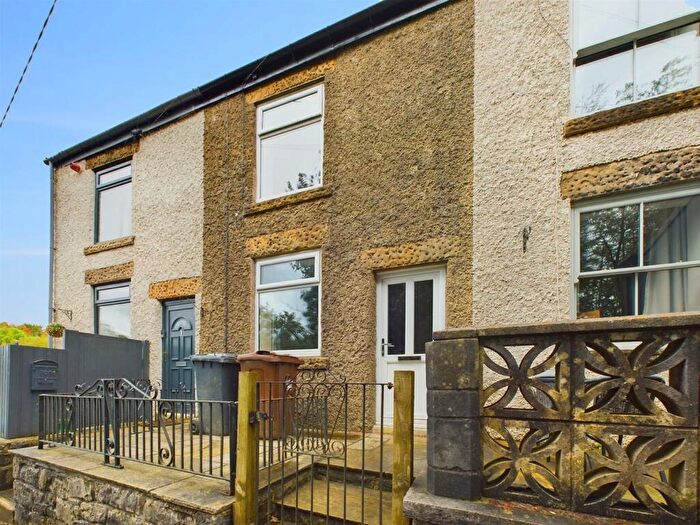2 Bedroom Terraced House For Sale In Small Knowle End, Peak Dale, Buxton, SK17