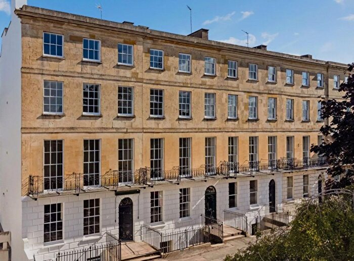 2 Bedroom Flat For Sale In - Berkeley Place, Cheltenham, Gloucestershire, GL52