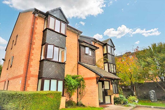 Studio To Rent In Beaulieu Place, Chiswick, Chiswick, W4