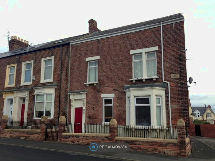 2 Bedroom Flat To Rent In Salem Hill, Sunderland, SR2