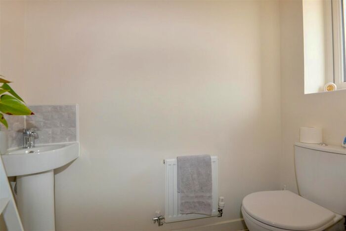 3 Bedroom End Of Terrace House For Sale In Old Market Road, Bridgwater, TA6