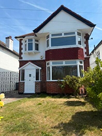 3 Bedroom Detached House To Rent In Manor Drive North, Worcester Park, KT4