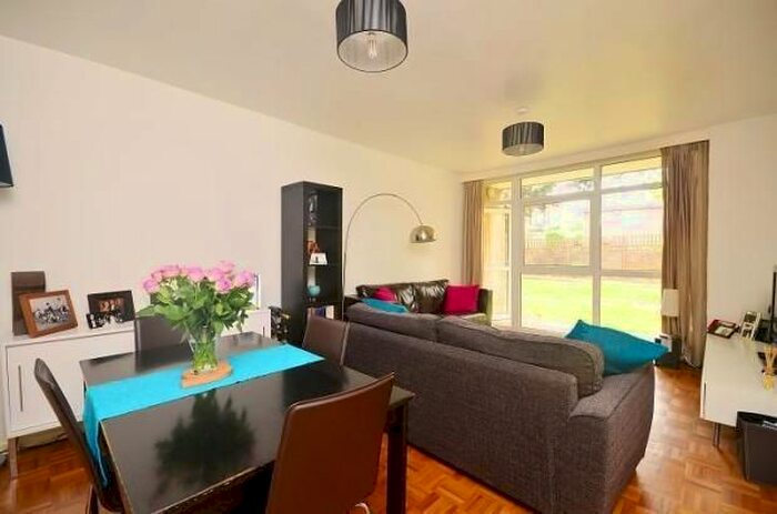 3 Bedroom Flat To Rent In Marine Street, London, SE16