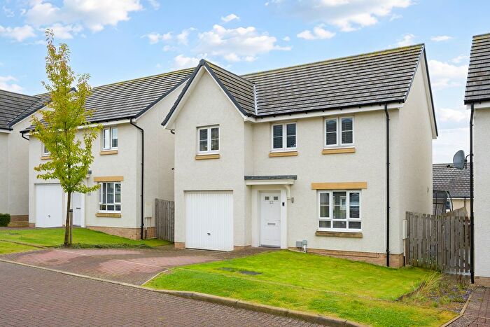 4 Bedroom Detached House For Sale In Mcbaith Way, Dunfermline, KY11