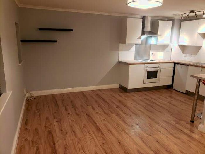 1 Bedroom Apartment To Rent In Watkin Court Northampton, NN1