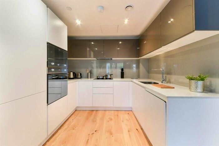 2 Bedroom Flat To Rent In Palace View, Lambeth High Street, London, SE1