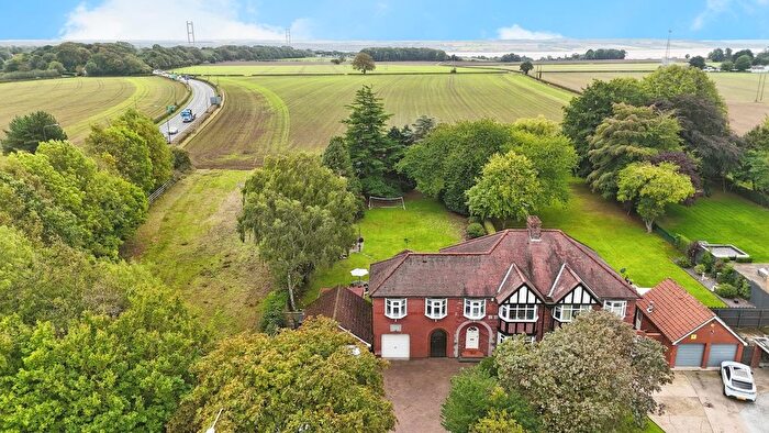 5 Bedroom Semi-Detached House For Sale In Tranby Lane, Swanland, North Ferriby, HU14