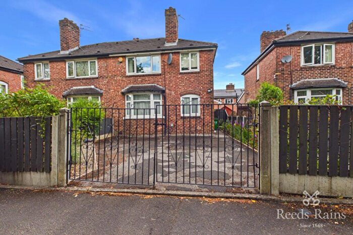3 Bedroom Semi-Detached House For Sale In Errwood Road, Manchester, Greater Manchester, M19