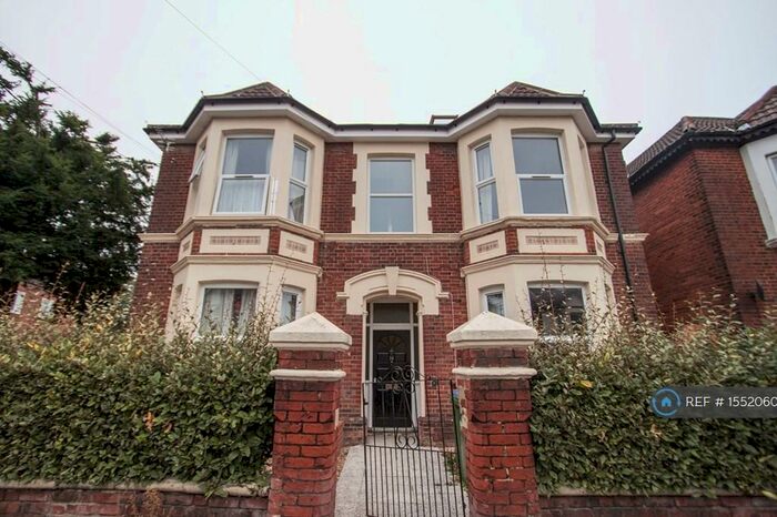 8 Bedroom Detached House To Rent In Gordon Avenue, Southampton, SO14