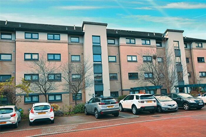2 Bedroom Flat To Rent In Hayburn Street, Glasgow, G11