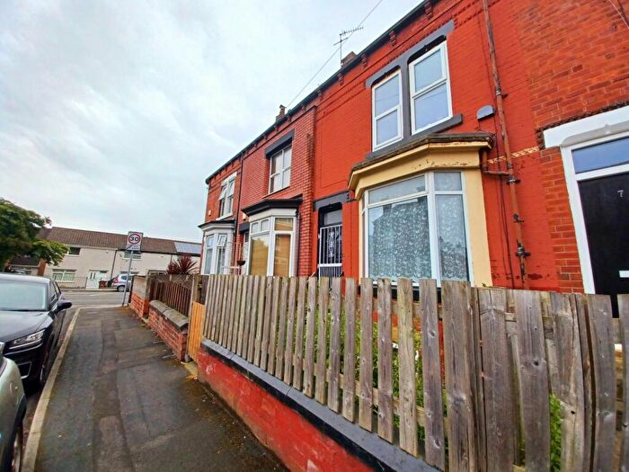 4 Bedroom Terraced House To Rent In Nowell Crescent, Leeds, West Yorkshire, LS9