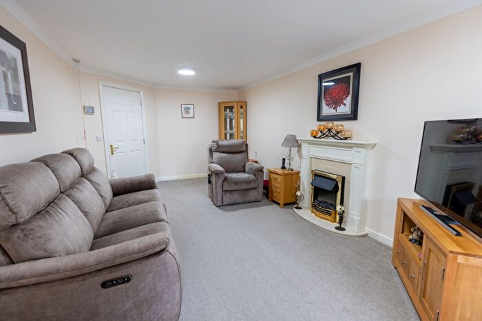 1 Bedroom Flat For Sale In Sandford Gate, Halleys Court, Kirkcaldy, KY1
