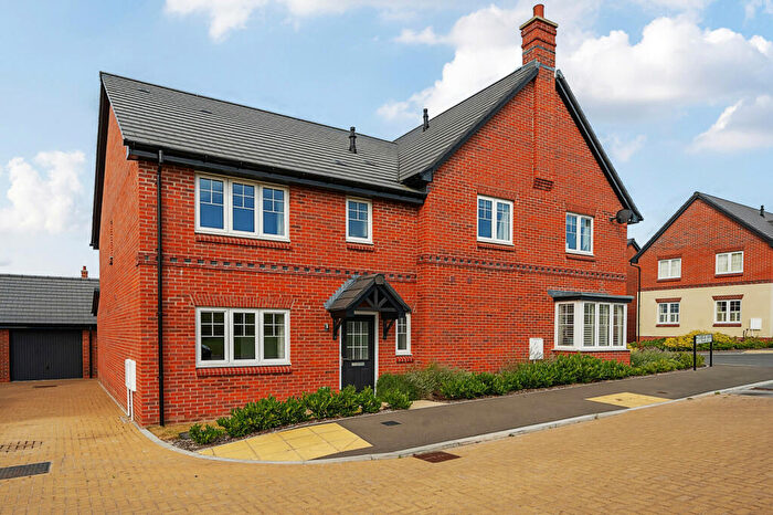 3 Bedroom Semi-Detached House For Sale In Goodlake Avenue, East Challow, Wantage, Oxfordshire, OX12