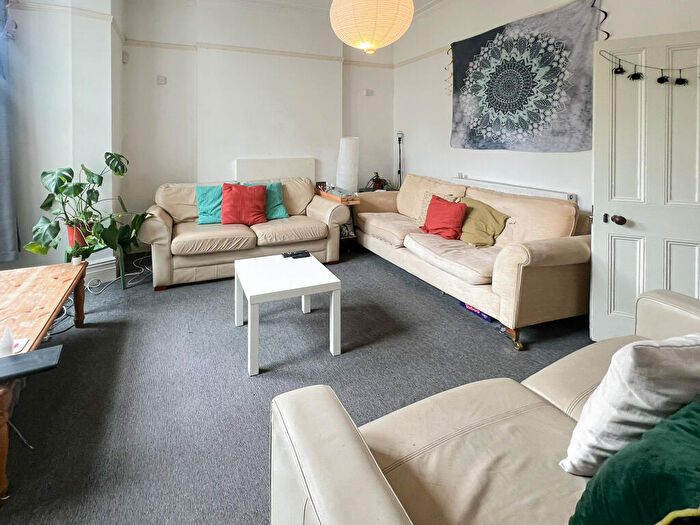 6 Bedroom End Of Terrace House To Rent In Redland Park, Redland, BS6