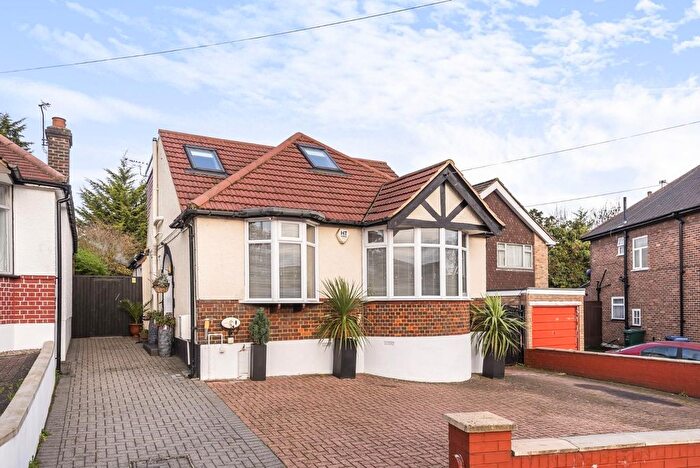 4 Bedroom Detached Bungalow For Sale In Stoneyfields Gardens, Edgware, HA8