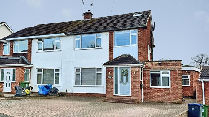 4 Bedroom Semi Detached House For Sale In Brookfield Road, Leamington Spa, CV32