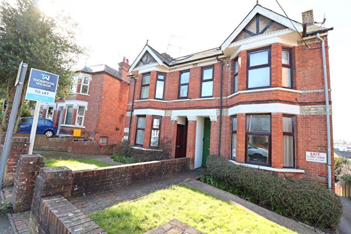 1 Bedroom Flat To Rent In Priory Avenue, High Wycombe, HP13