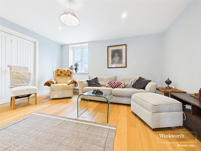 5 Bedroom Barn Conversion For Sale In James Farm, James Lane, Grazeley Green, Reading, RG7