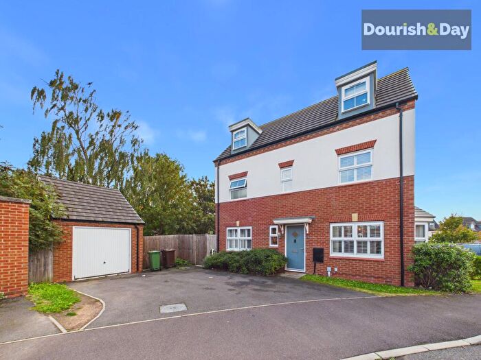 4 Bedroom Detached House For Sale In Teal Walk, Doxey, Stafford, ST16