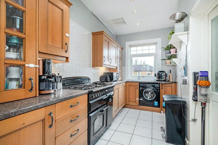 3 Bedroom Terraced House For Sale In Nether Auldhouse Road, Newlands, Glasgow, G43