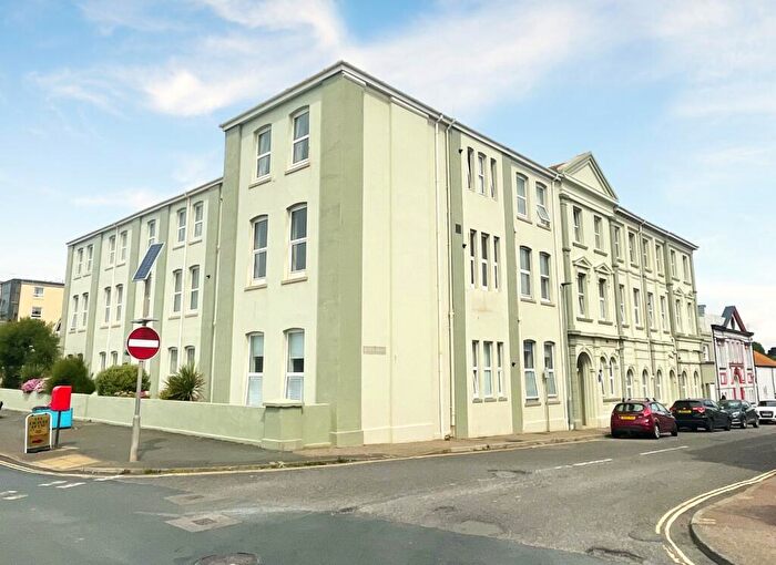 2 Bedroom Apartment For Sale In Harbour Road, Seaton, Devon, EX12