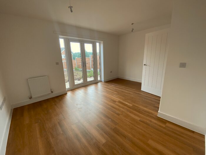 3 Bedroom Semi-Detached House To Rent In Chesterhill Avenue, Hillside, Rotherham, South Yorkshire, S65