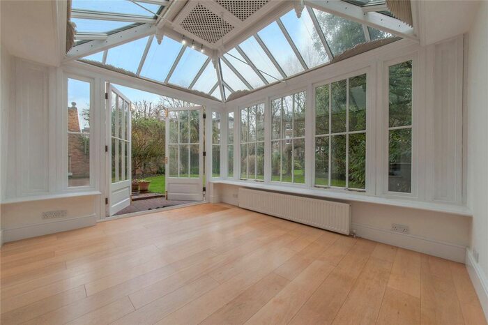 3 Bedroom Flat To Rent In Buckland Crescent, Belsize Park, NW3