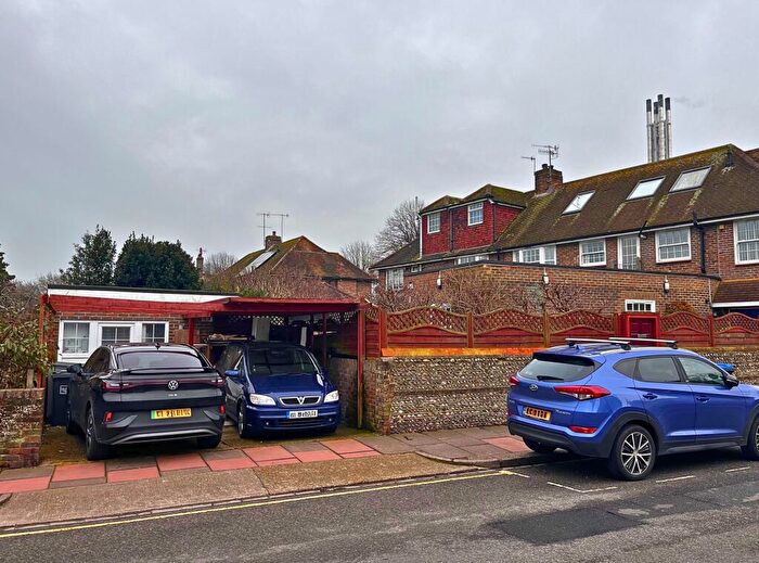 Studio To Rent In Homefield Road Worthing, BN11