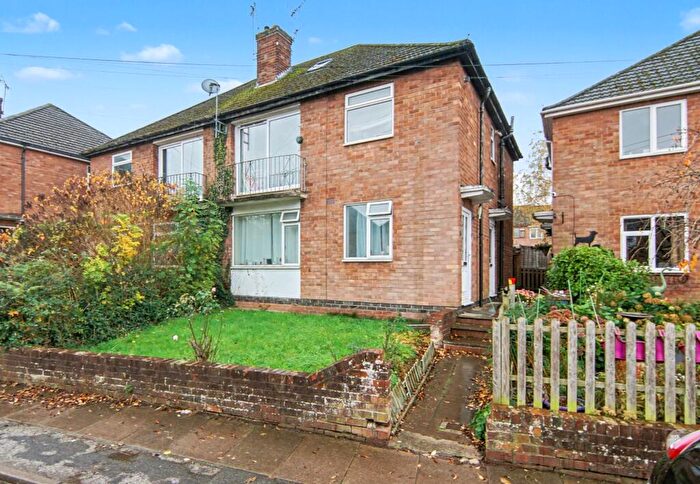 2 Bedroom Apartment For Sale In Sunnybank Avenue, Coventry, CV3