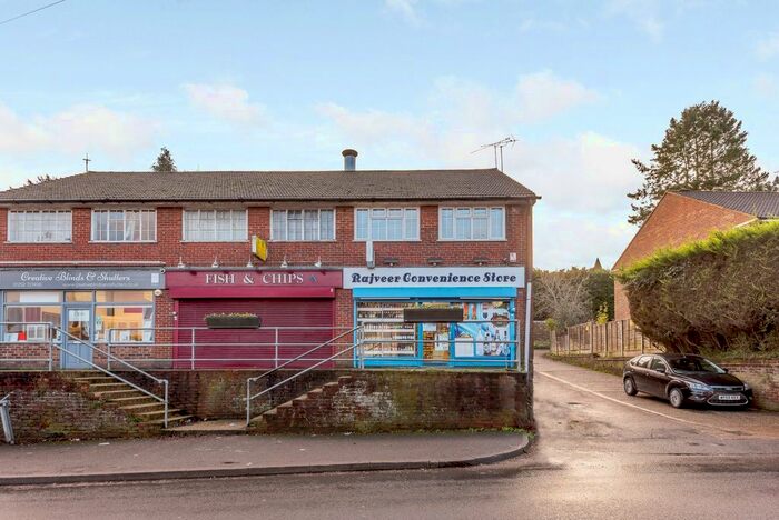 2 Bedroom Flat To Rent In The Street, Wrecclesham, Farnham, GU10