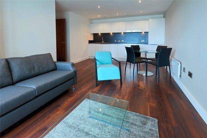 2 Bedroom Apartment To Rent In New Bridge Street Salford, M3