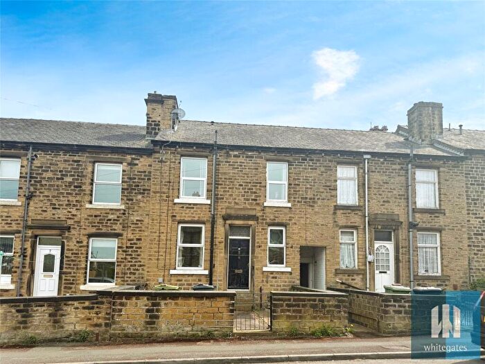 2 Bedroom Terraced House To Rent In Belton Street, Moldgreen, Huddersfield, HD5
