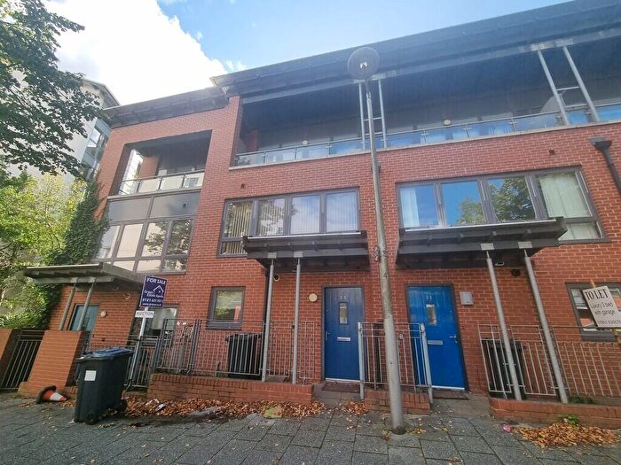 3 Bedroom Terraced House For Sale In Longleat Avenue, Birmingham, B15