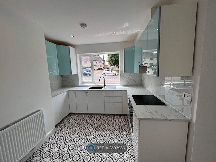 4 Bedroom Semi-Detached House To Rent In Osmaston Park Road, Derby, DE24