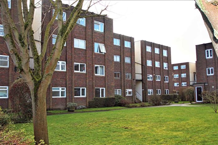 2 Bedroom Flat To Rent In Broadmeads, Ware, SG12
